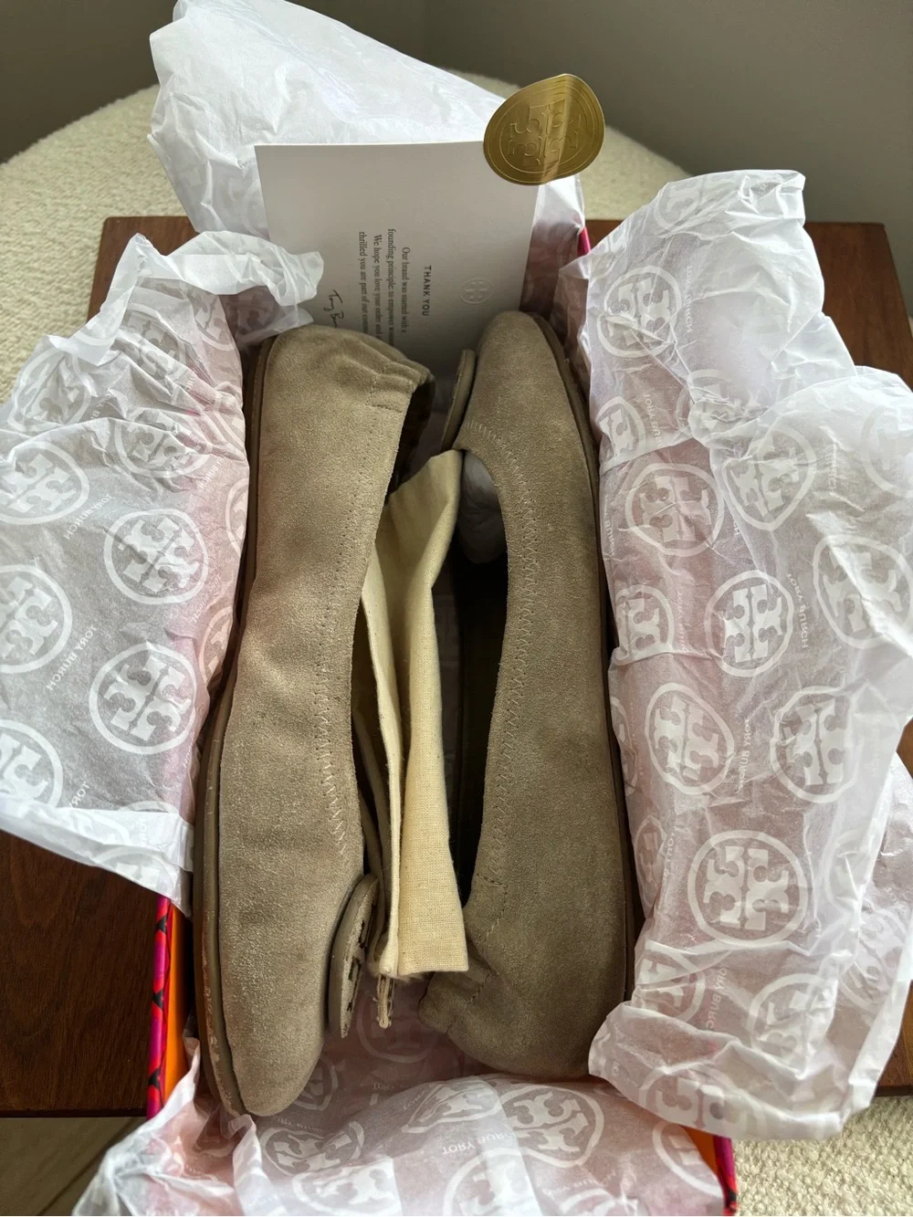 Tory Burch Minnie Suede Travel Ballet Flats in Rocky Pebble